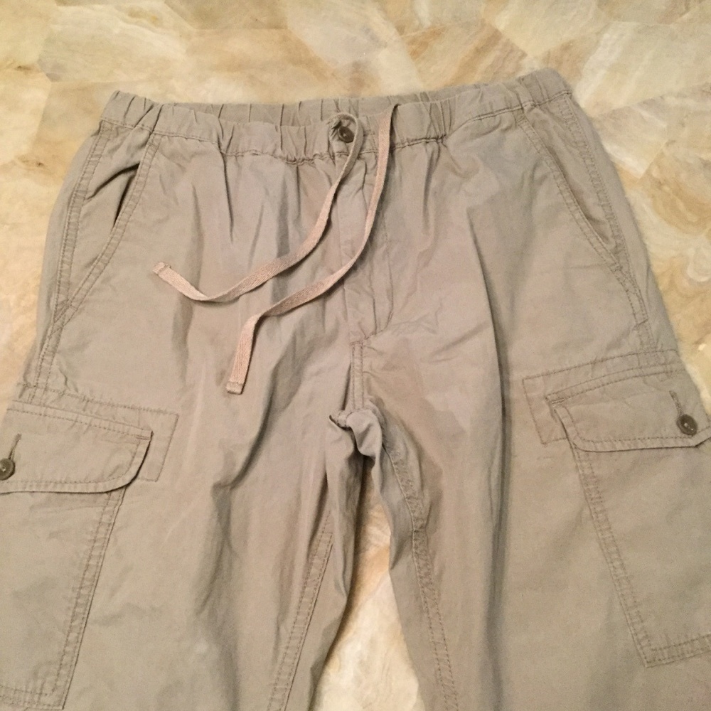 Uniqlo | Pants with Elastic Drawstring Waist